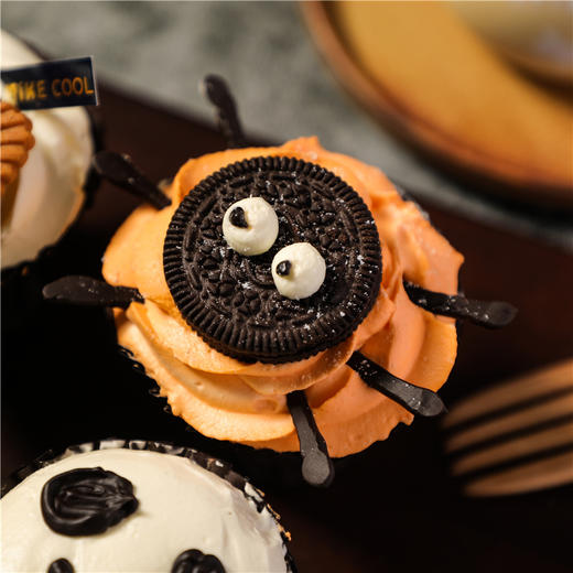 【提前两小时预约】万圣节纸杯蛋糕（限时折扣48元/盒/6个）（卡券） 商品图1