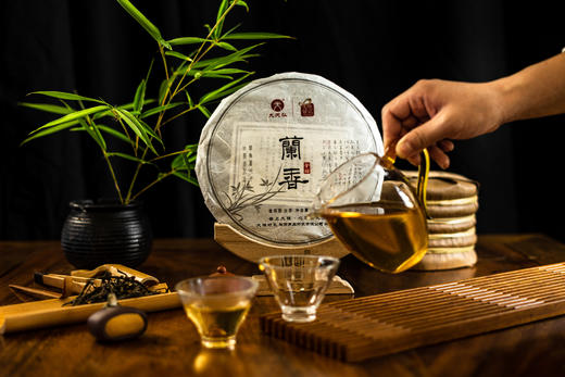 大理好礼丨天弘兰香普洱生茶饼茶357g 商品图2