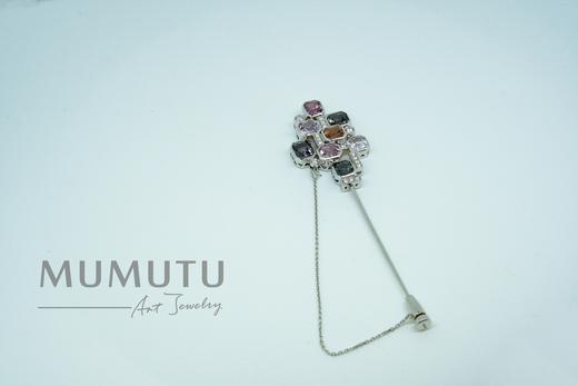 18K 立体格尖晶石胸针 商品图2