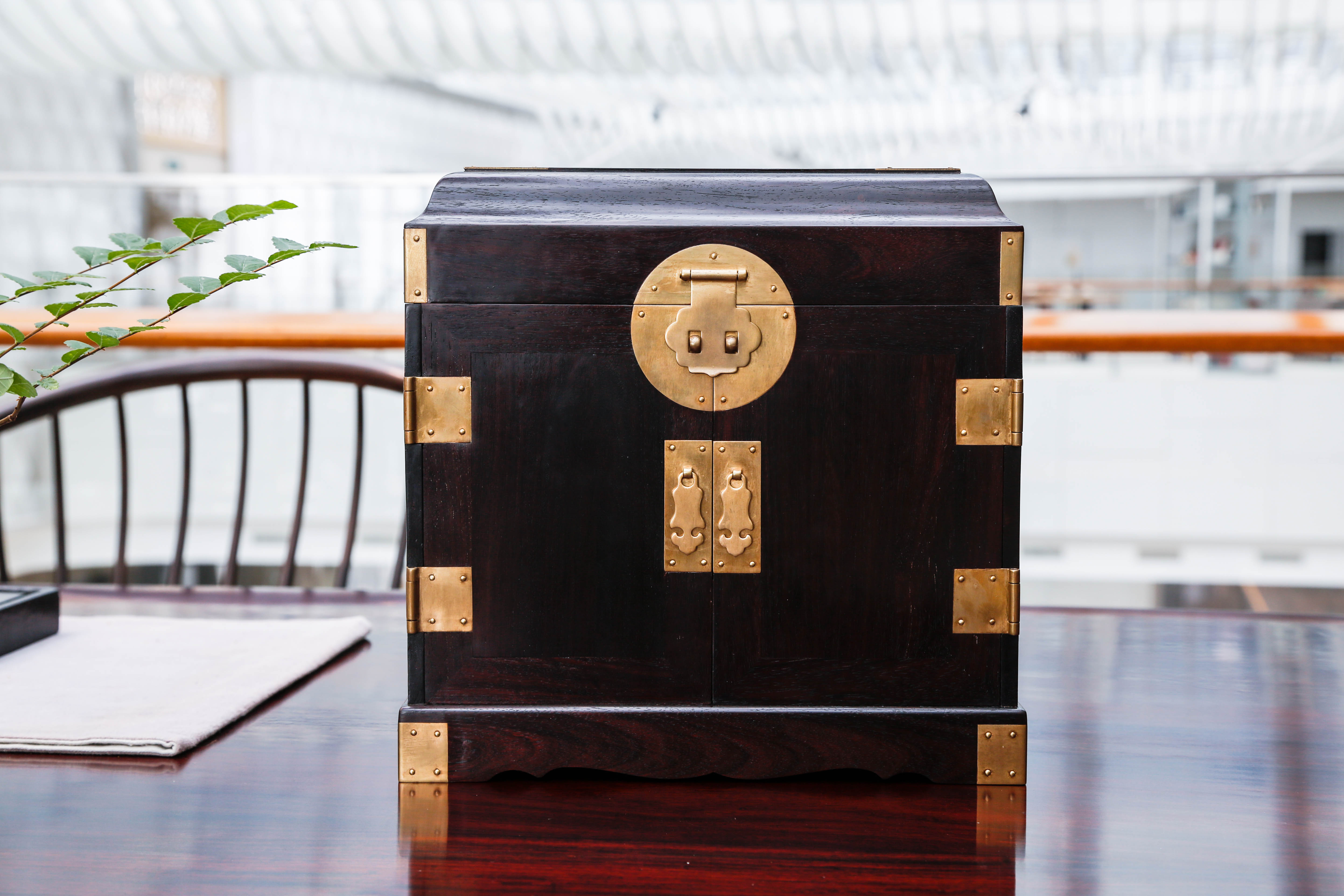 「小叶紫檀」官皮箱（小）