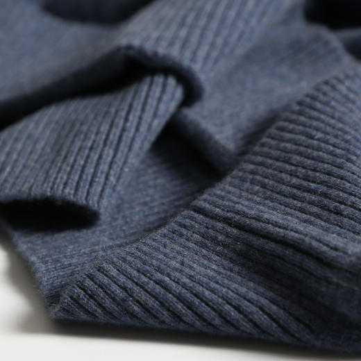 羊绒世家秋冬新款V领男羊绒衫商务休闲套衫宽松薄款鸡心领毛衣男 商品图4