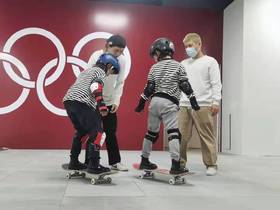 【集合滑板@朝阳】滑板精品体验课2课时仅需39.9元，体验一次，从此让您的孩子敢于拼搏勇于挑战