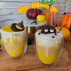 限时供应  肉桂南瓜丝绒拿铁/ 牛乳