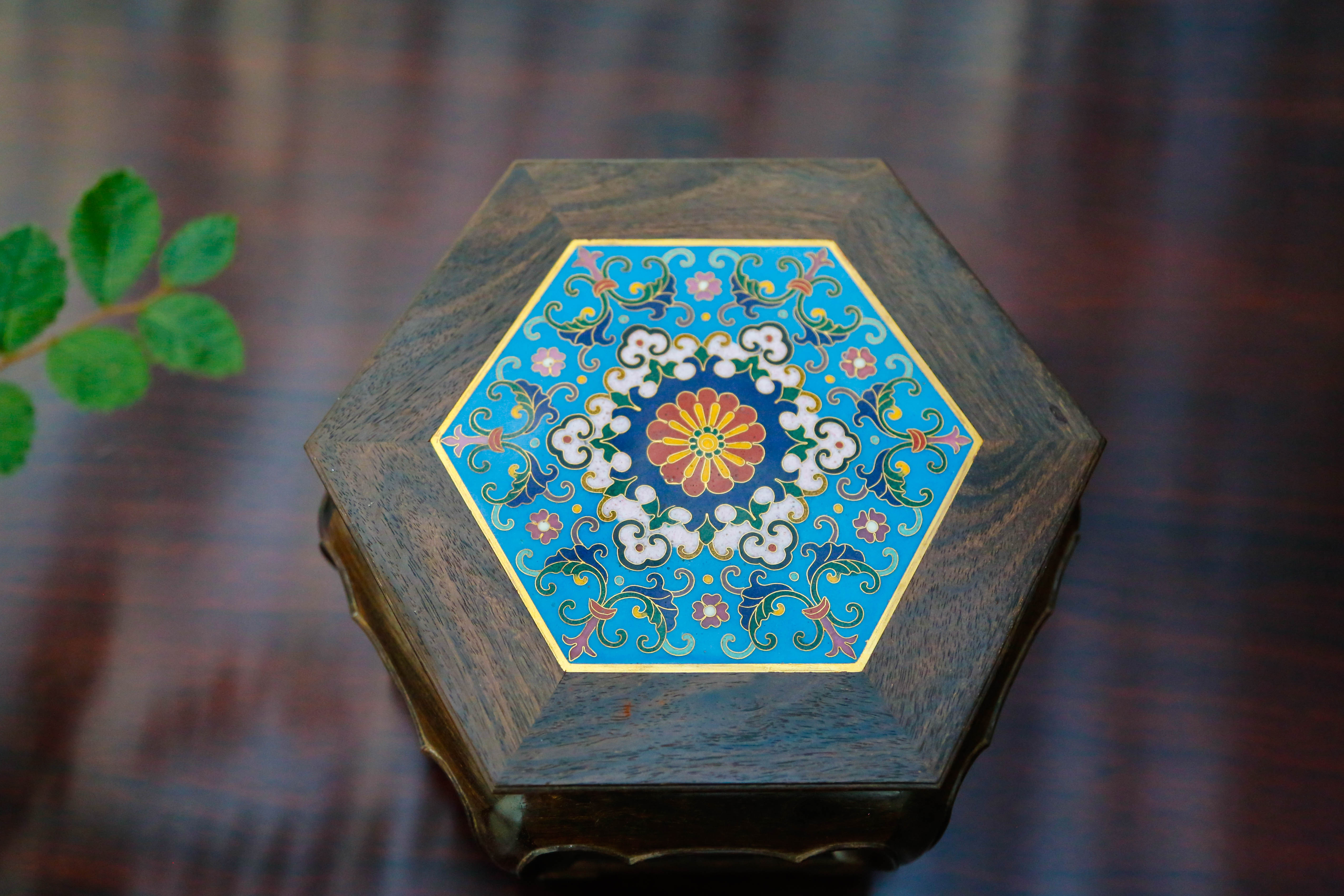 「小叶紫檀」八角紫檀座几（景泰蓝）