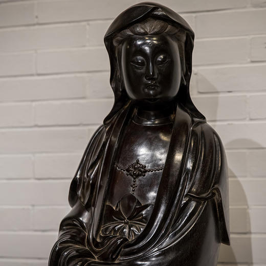 紫檀一木整雕观音立像 商品图1