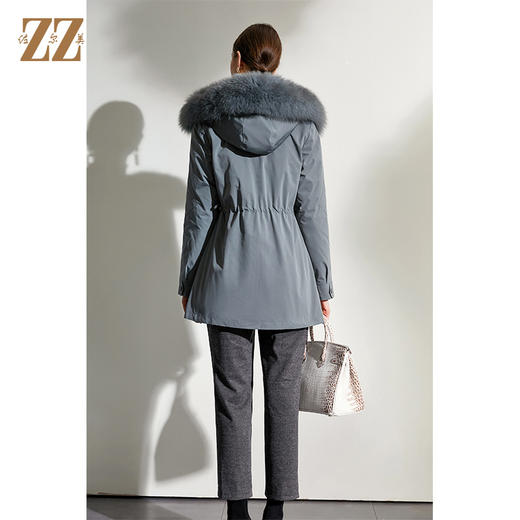 佐尔美2021冬季新品上新 狐毛领羽绒服外套女 E04YH22 商品图4