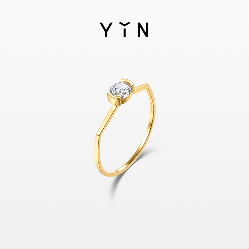 「熠」光芒系列 经典圆钻戒指