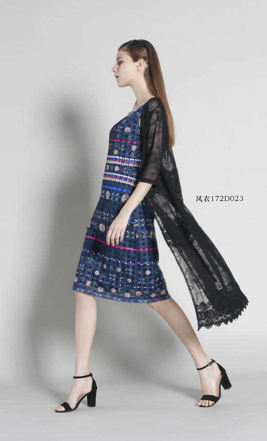 【伯妮斯茵】2D6511--黑色、白色风衣--莫契月亮神壁画--《太阳之子--印加》 商品图1