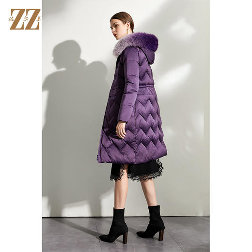 佐尔美2021冬季新品上新 时尚保暖狐毛领羽绒服外套女 E04YH18 商品图4