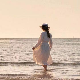 别爱一个让你廉价的人