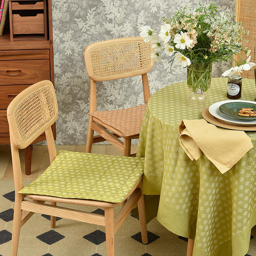 瑞士十字系列清新四色方形棉布椅垫 商品图1