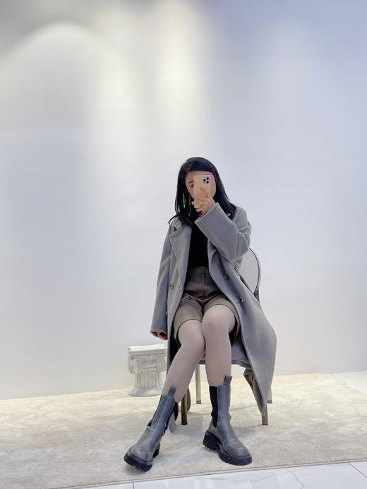 【断码特惠不退换】厚底英伦风切尔西烟 筒靴丨头层牛皮 透气佳 圆头设计不挑脚型 6cm后跟 拔高身型 平底鞋一样的脚感 松紧带设计穿脱自如 tory-bur*ch等轻奢品牌代工厂定制款 商品图11