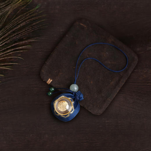 醍醐 平安 六字真言黄金转经轮檀香香囊随身挂饰 车挂 手机挂饰 商品图1