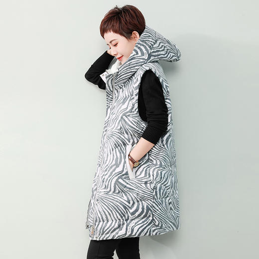 SXSL-DK-WZ8254新款潮流时尚气质连帽斑马纹马甲羽绒服外套 商品图2