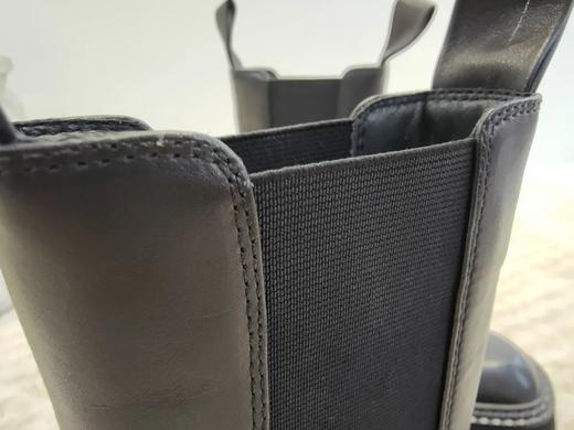 【断码特惠不退换】厚底英伦风切尔西烟 筒靴丨头层牛皮 透气佳 圆头设计不挑脚型 6cm后跟 拔高身型 平底鞋一样的脚感 松紧带设计穿脱自如 tory-bur*ch等轻奢品牌代工厂定制款 商品图7