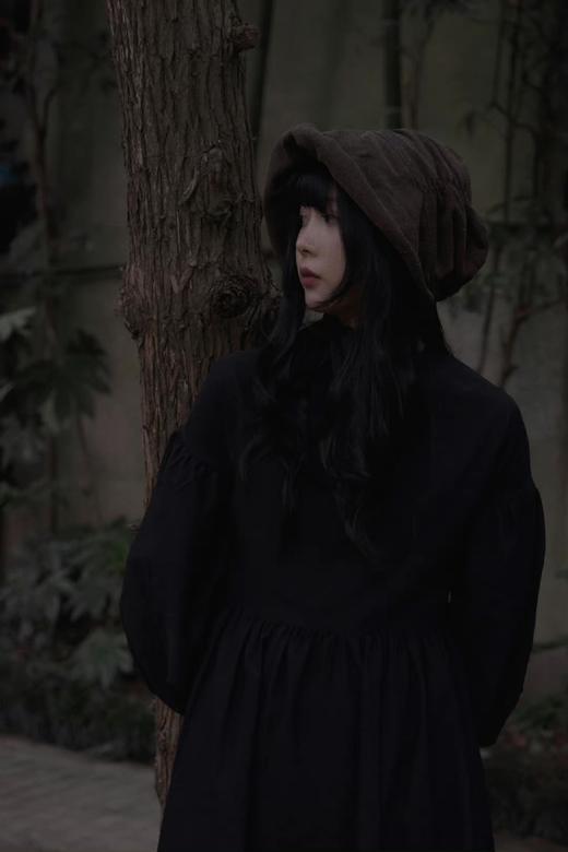 Ruohan 黑色褶皱腰线中袖连衣裙 商品图4