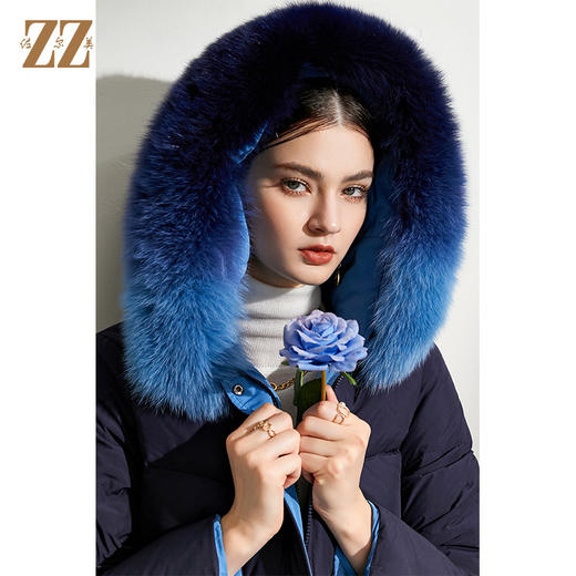 佐尔美2021冬季新品上新 时尚保暖狐毛领羽绒服女 E04YH15 商品图0