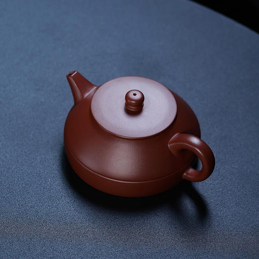 龙德堂陶艺 徐飞制 《掬月》原矿底槽清 180cc 库存请咨询客服 商品图3