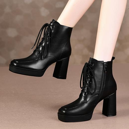 上海旗袍厂TJXY-XF8056    秋冬新款方头粗跟纯色真皮骑士靴防水台舒适百搭短筒靴 商品图1