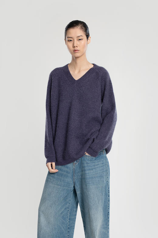 女士2021新款纯山羊绒双股加厚打花V领套头衫 商品图1