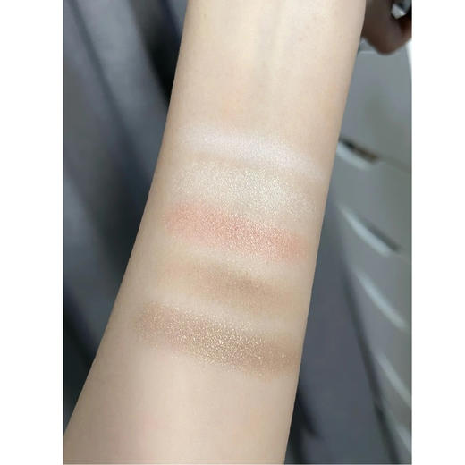 【清仓好价】Kate凯朵高光塑型彩妆盘（高光+鼻影+眼影+腮红）(效期至24.8） 商品图2