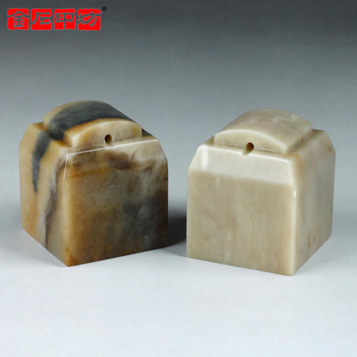 【金石印坊】伊犁冻石覆斗钮方章3.8*3.8*4.5cm配锦盒印绳 商品图3