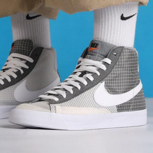 Nike/耐克 21春夏 BLAZER MID '77 男款 烟灰色 格纹  中帮  运动 休闲 板鞋DD1162-001 商品图1