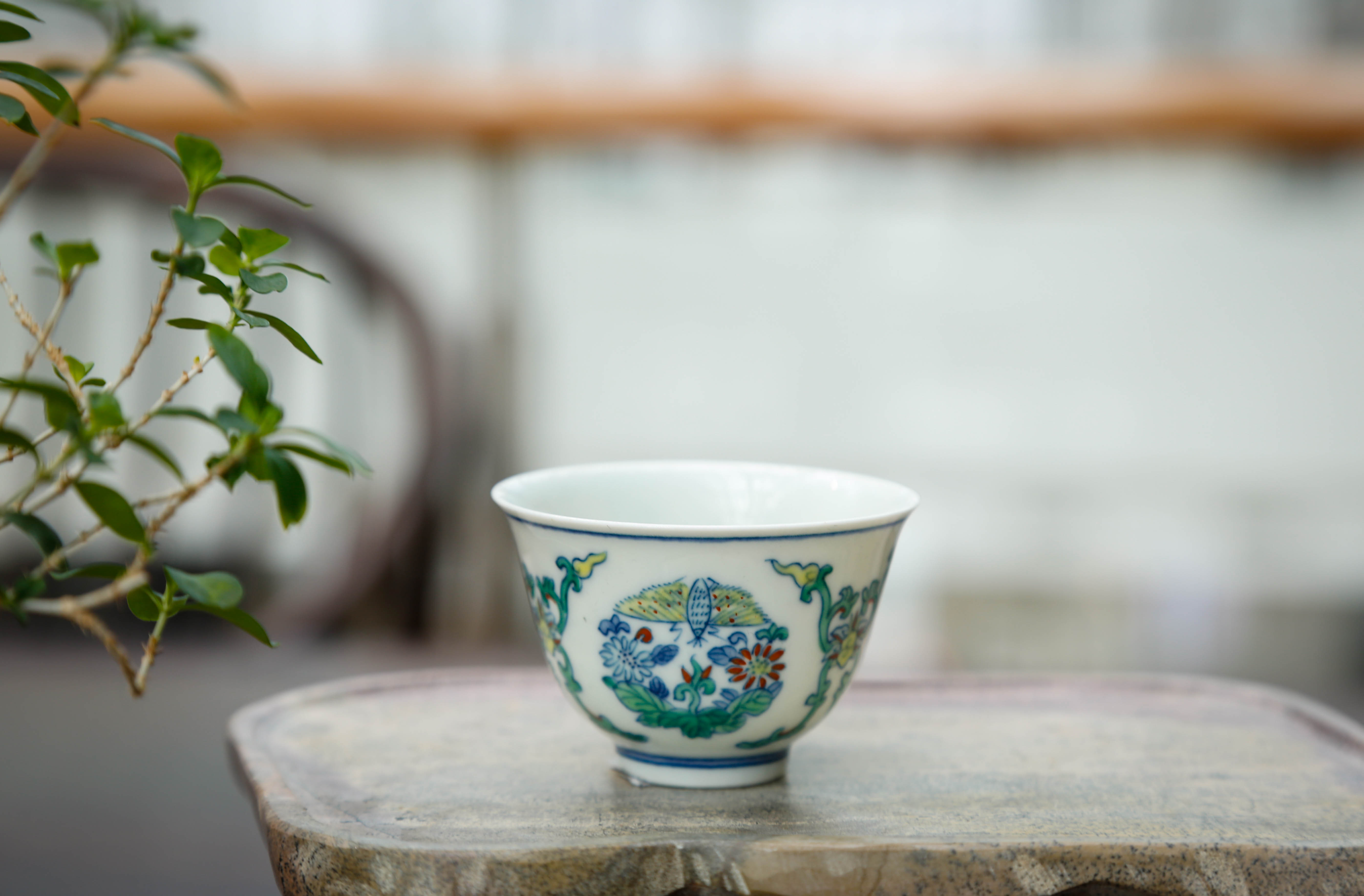 三鼎 非遗斗彩团花蝶杯