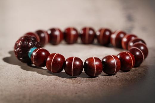 XYZT0247°高品质印度小叶紫檀（搭招财貔貅）9mmx10mmx18粒 商品图3