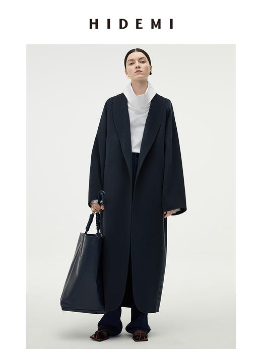 HIDEMI 深灰雾蓝简约设计感两件套腰带浴袍式澳毛长款大衣 商品图9
