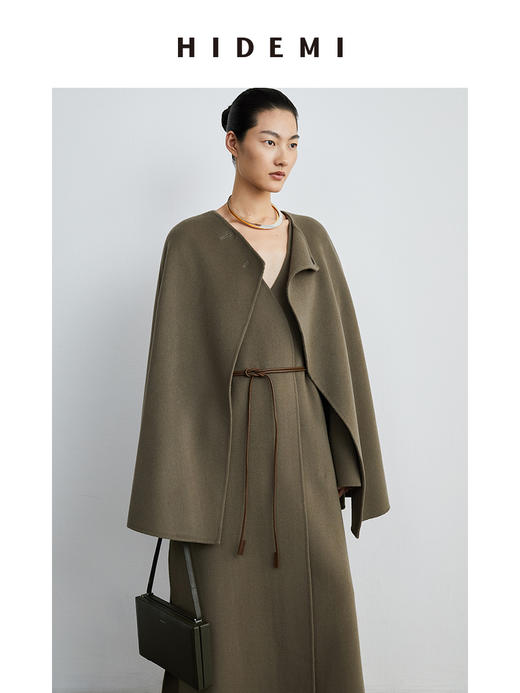 HIDEMI 摩卡其色斗篷分体两件套式腰带浴袍式长款澳毛大衣 商品图3