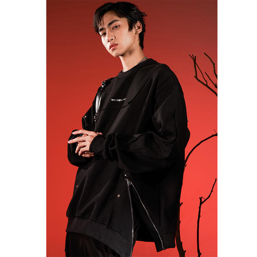 WHISTLEHUNTER(WSTHT)两色情侣压花卫衣 四合扣多玩趣味宽松卫衣 商品图2