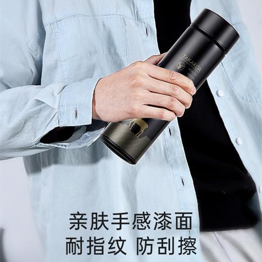 【智能显温！茶水分离保温杯】航天选材304不锈钢，双层抽真空技术，24小时锁温，IPX7级防水，任意洗！亲肤手感漆面，耐指纹防刮擦，便捷喝泡茶水杯 商品图3
