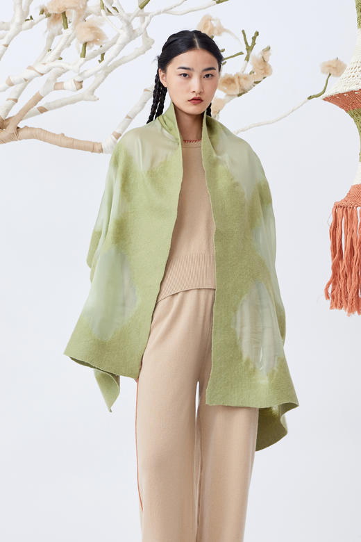  真丝羊绒相拼手工毛毡披肩 SJF93W434N 商品图0