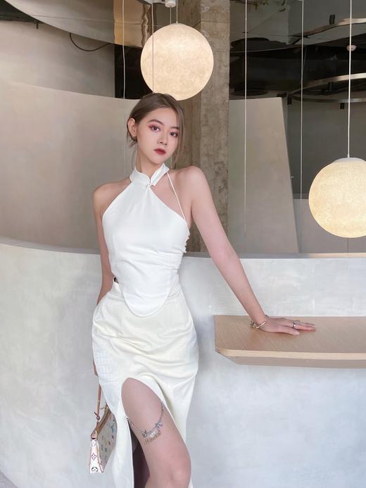 MATEMATE原创高质感白色暗蛇皮纹长裙 商品图3