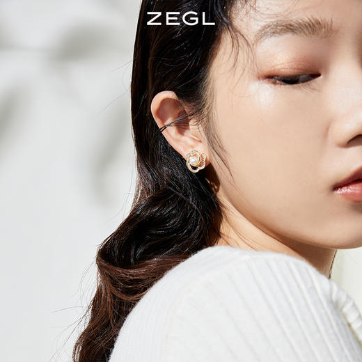 ZEGL山茶花耳环小众设计感高级人造珍珠耳钉复古925银针秋冬耳饰 商品图2