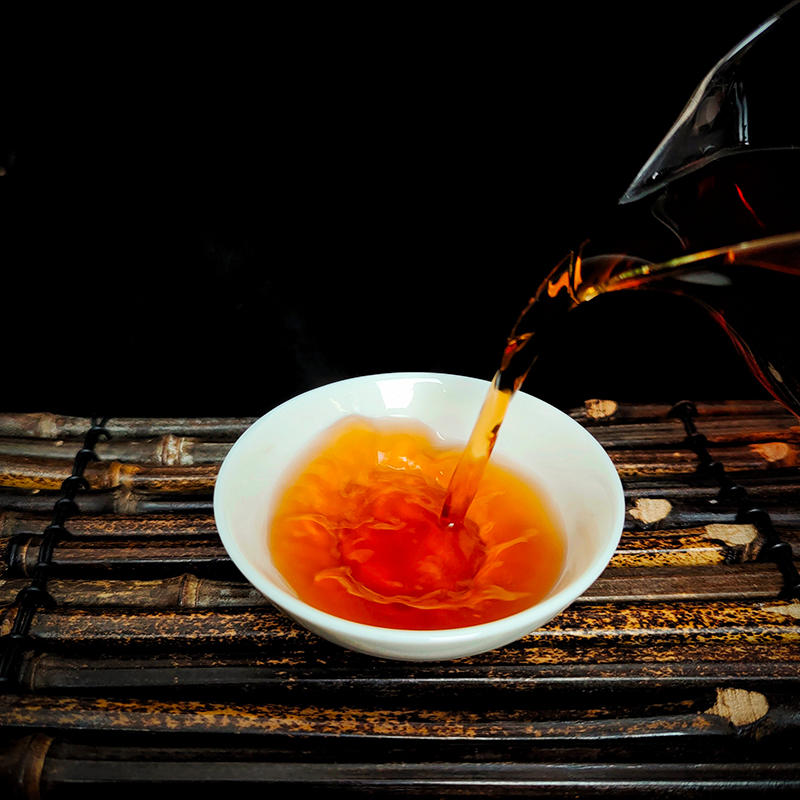 2017年经典糯香普洱熟茶357g