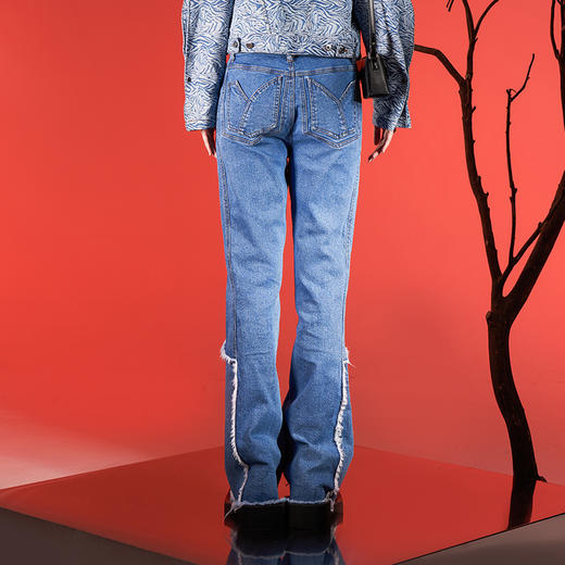 WHISTLEHUNTER(WSTHT)不规则口袋修身小喇叭裤洗水流须瘦腿牛仔裤 商品图3