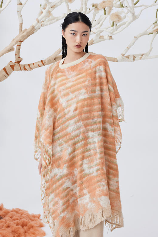 手工毛毡羊绒针织斗篷上衣 SJF93W440A 商品图0