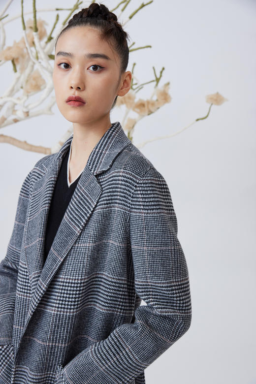  格纹羊绒呢女大衣 SJF93W871N 商品图2