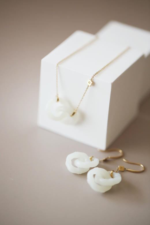 Qinny|竹影芳菲｜18K金和田玉竹节环同心项链LOVE婚礼礼物 商品图7