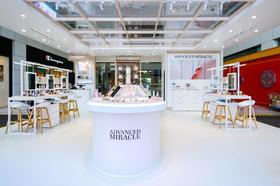 兰蔻水啵啵粉底液快闪台