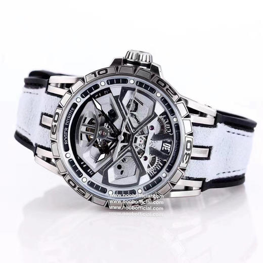 罗杰杜彼 ROGER DUBUIS （豪爵）Excalibur 王者系列 Sapphire crystal Carbon 钛合金 黑色DLC 涂层钛合金 镌刻日内瓦印记 商品图11