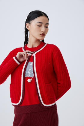  加厚羊绒小香风女开衫 SJF93W230N