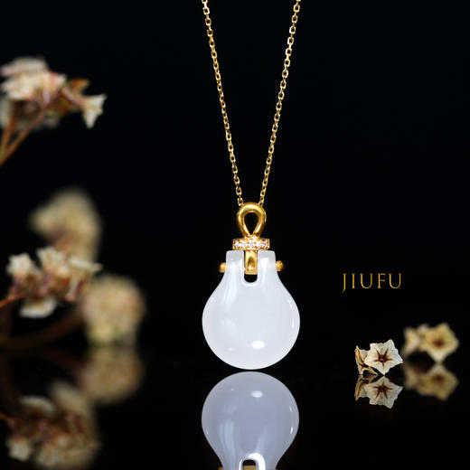 18K黄金和田玉（白玉）镶钻吊坠--包包 /主石13*10mm 商品图0