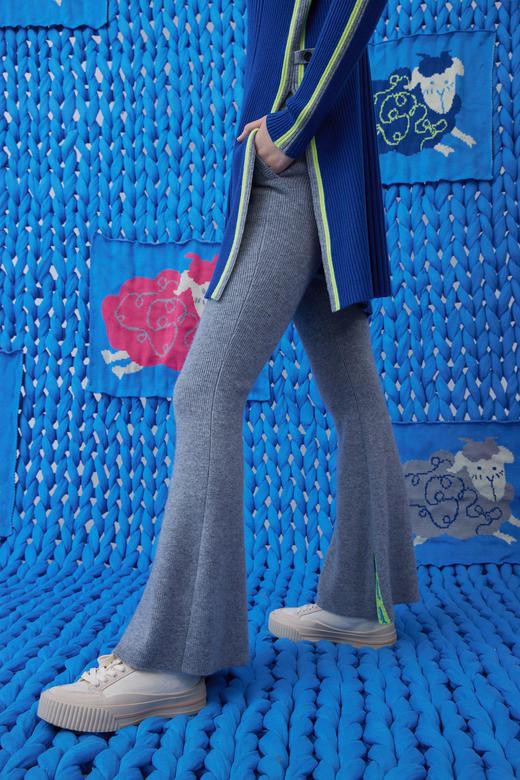  侧开叉撞色针织羊绒喇叭裤 SJF93K303N 商品图0