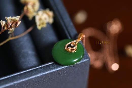 18K玫瑰金和田玉（碧玉）镶钻吊坠--灿羽 /高抵扣18mm/菠菜绿 商品图2