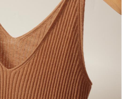 必备打底 | 48支精纺山羊绒V领针织罗纹打底背心 商品图2