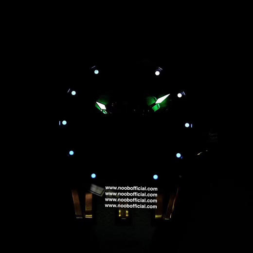 罗杰杜彼 ROGER DUBUIS （豪爵）Excalibur 王者系列 Sapphire crystal Carbon 钛合金 黑色DLC 涂层钛合金 镌刻日内瓦印记 商品图6