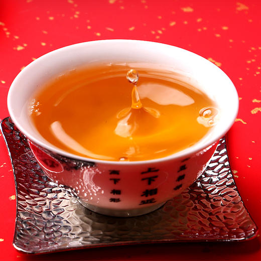 【礼品茶】2026春茶云南大树滇红茶叶 大金针高档礼盒双罐105克*2罐 商品图3